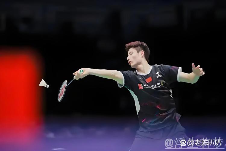 石宇奇击败李诗沣 挺进男单半决赛