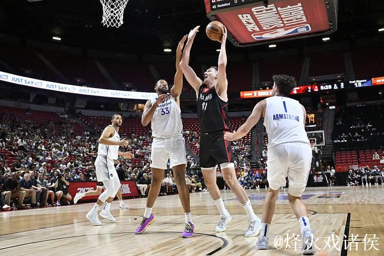 杨瀚森贡献2分1助1断，阿夫迪亚30+8，开拓者击败国王豪取3连胜